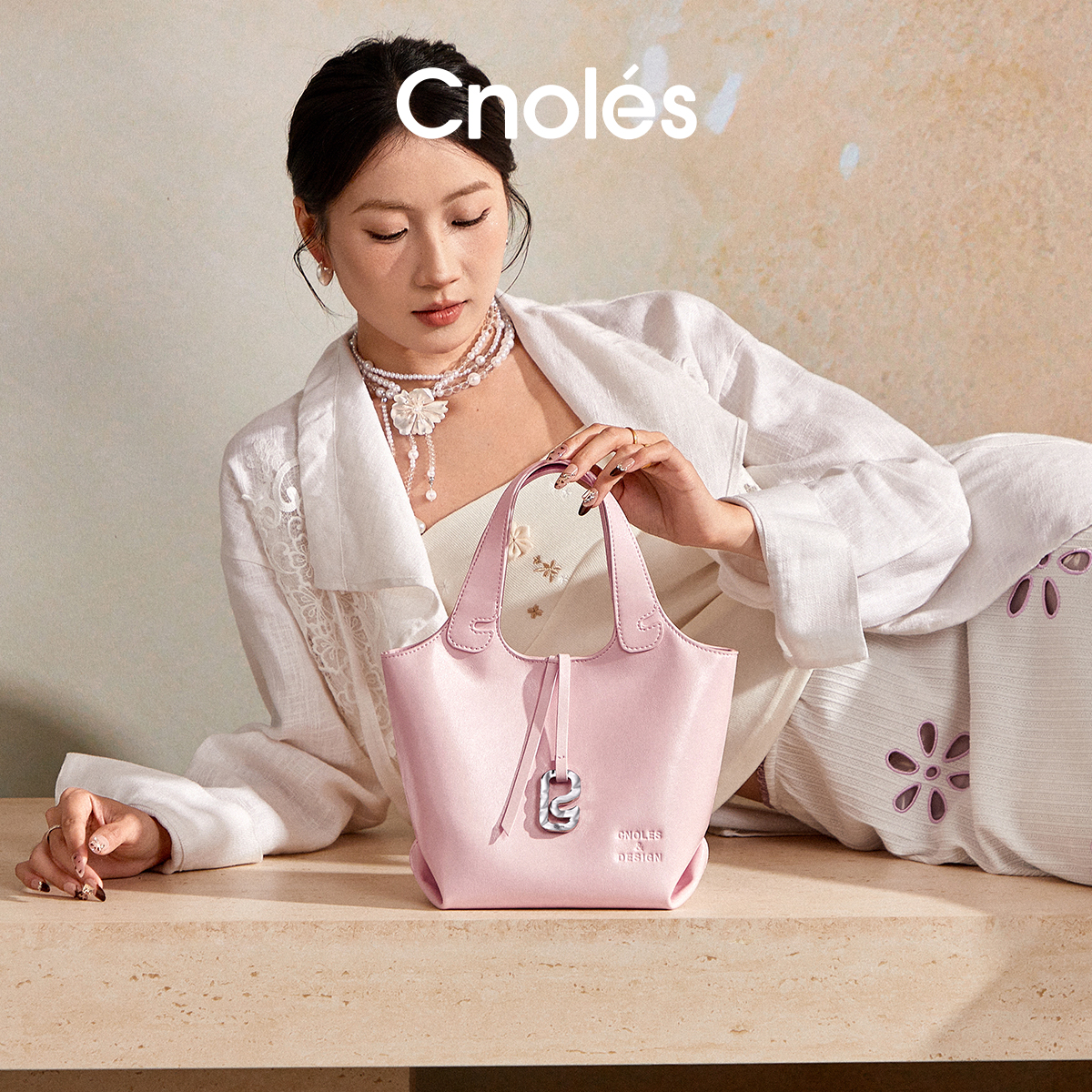 Cnoles蔻一豆蔻包粉色菜篮子包女包C00470H